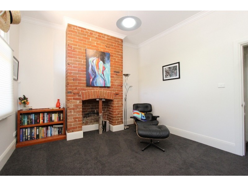 132 Keppel Street, Bathurst NSW 2795
