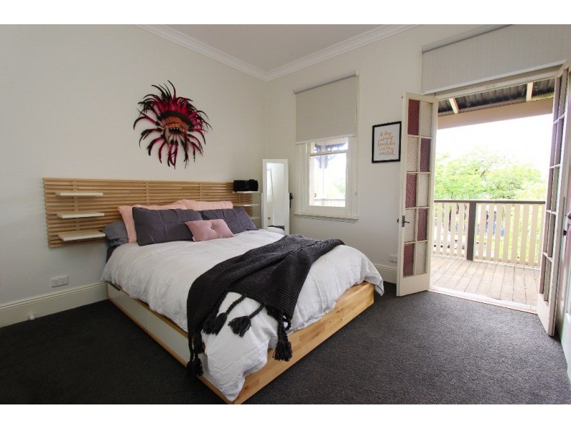 132 Keppel Street, Bathurst NSW 2795