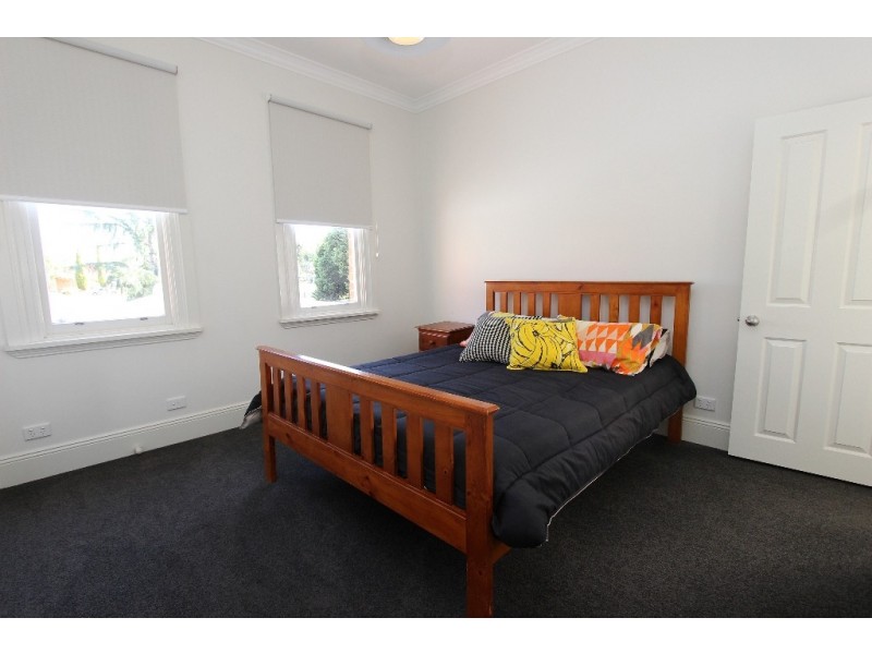 132 Keppel Street, Bathurst NSW 2795