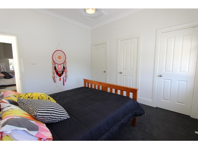 132 Keppel Street, Bathurst NSW 2795