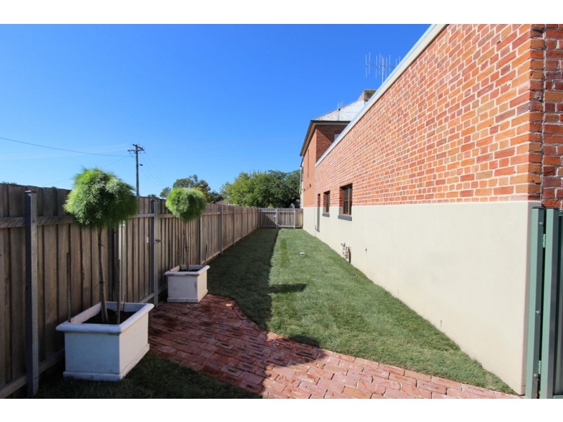 132 Keppel Street, Bathurst NSW 2795