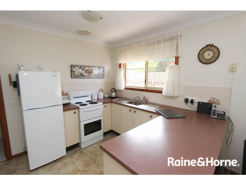 7/221 Lambert Street, Bathurst NSW 2795