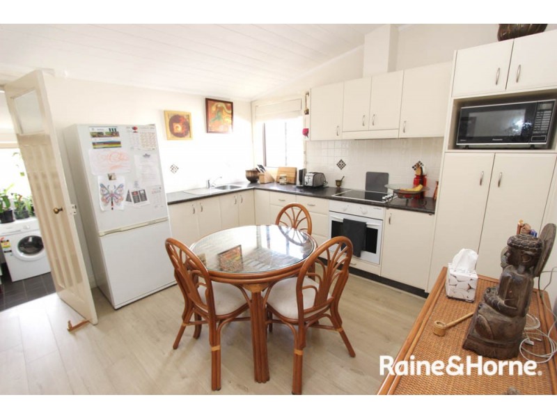 1/283a Piper St, Bathurst NSW 2795