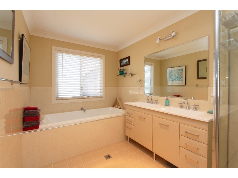 114 Peregrine Rd, Billywillinga NSW 2795