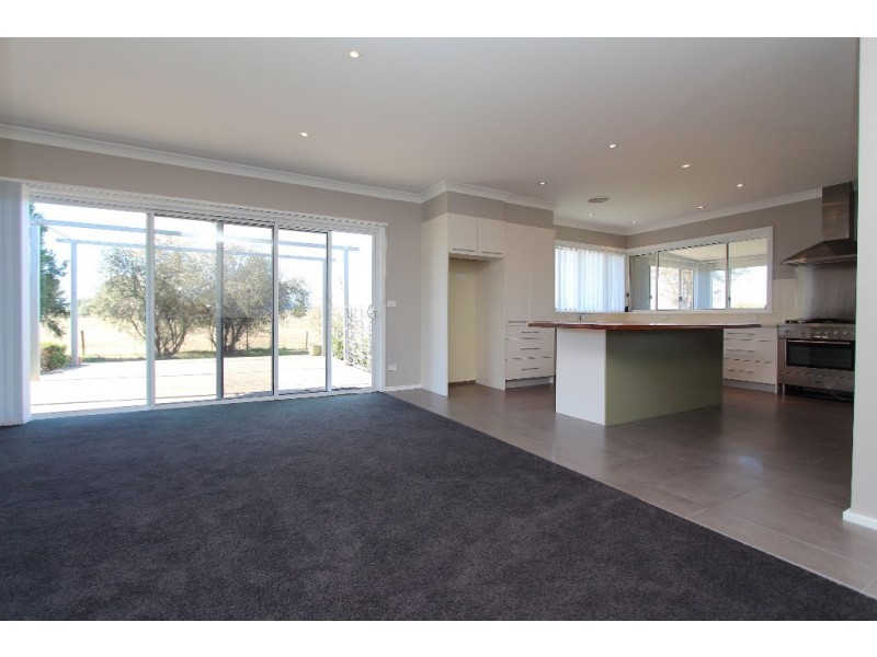 364 Limekilns Road, Kelso NSW 2795