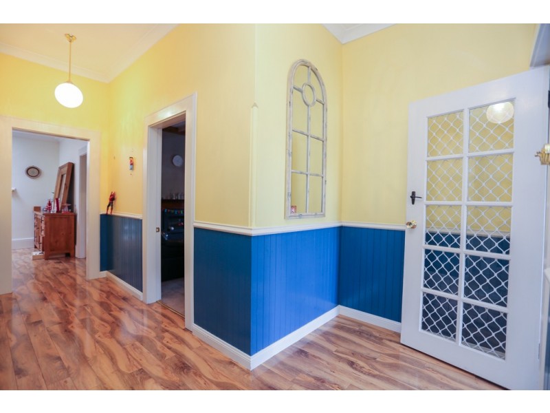 202 Keppel Street, Bathurst NSW 2795