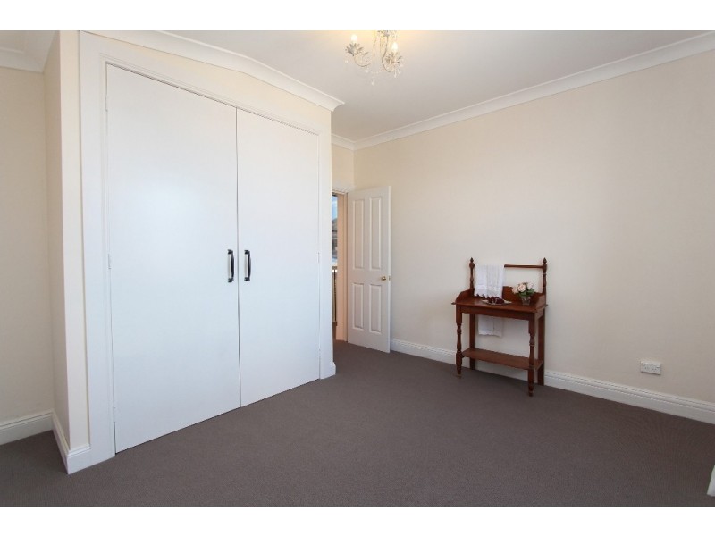 138 Russell Street, Bathurst NSW 2795