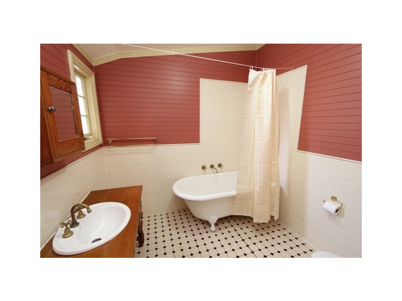 74 Piper Street, Bathurst NSW 2795