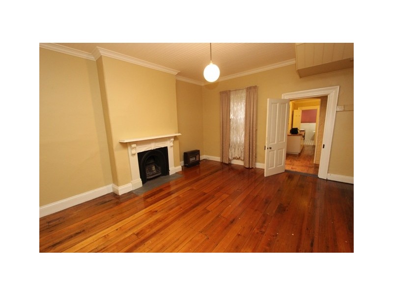 74 Piper Street, Bathurst NSW 2795