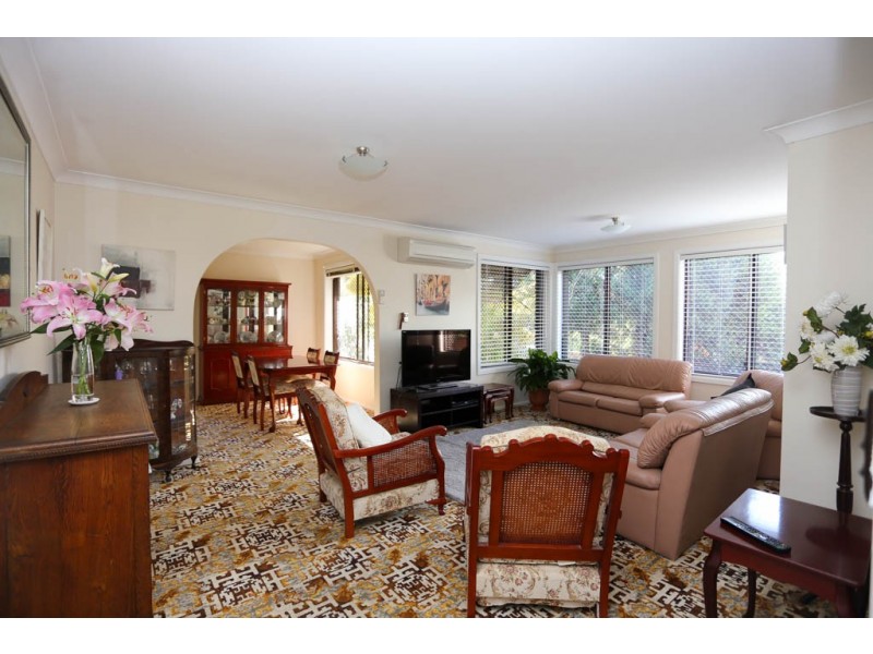 16 Northcott Drive, West Bathurst NSW 2795
