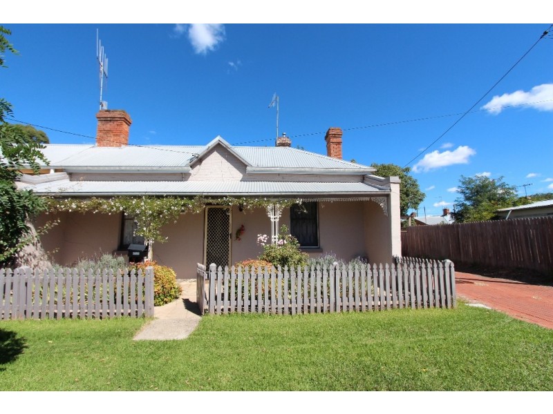 32 HENRY STREET, Bathurst NSW 2795