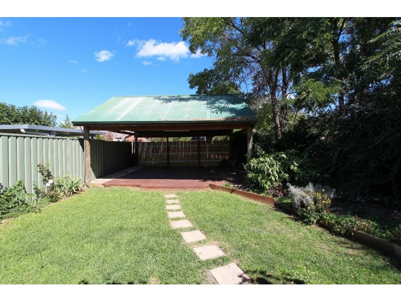 32 HENRY STREET, Bathurst NSW 2795