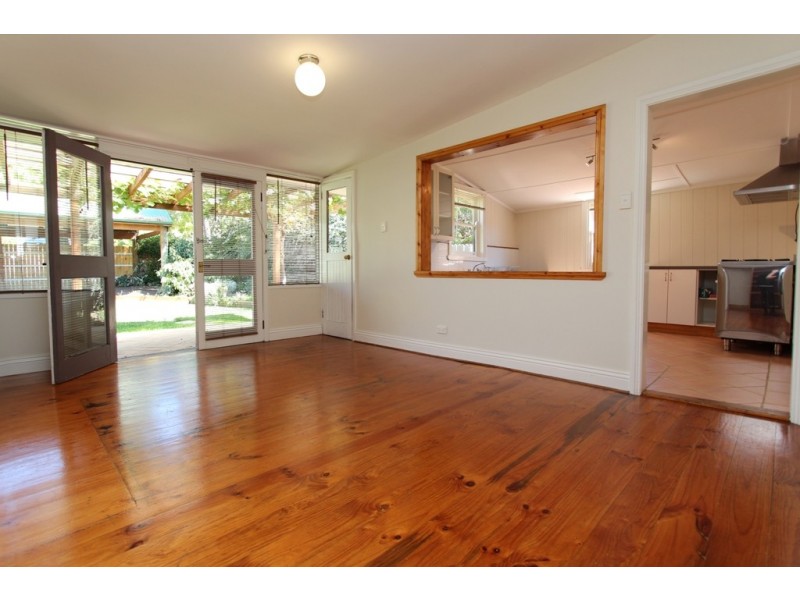 32 HENRY STREET, Bathurst NSW 2795