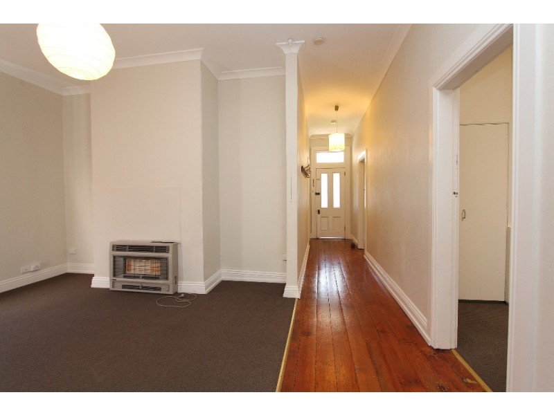 32 HENRY STREET, Bathurst NSW 2795