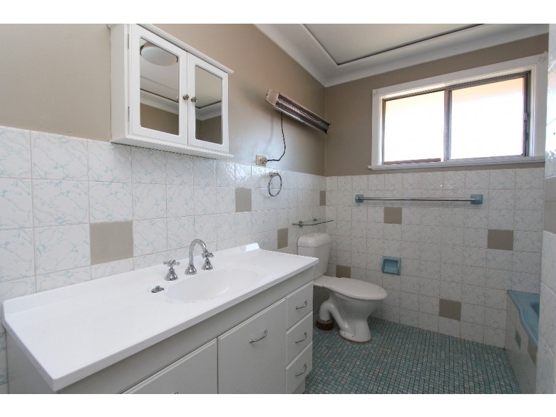 31 Hill Street, West Bathurst NSW 2795