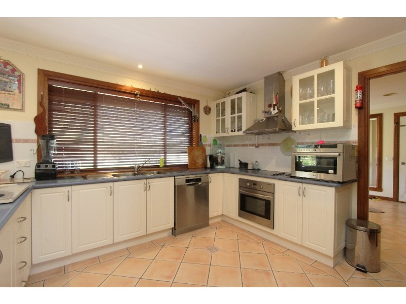 11 McBrien Dr, Kelso NSW 2795