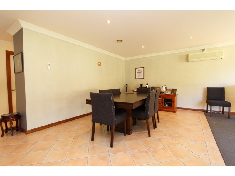 11 McBrien Dr, Kelso NSW 2795