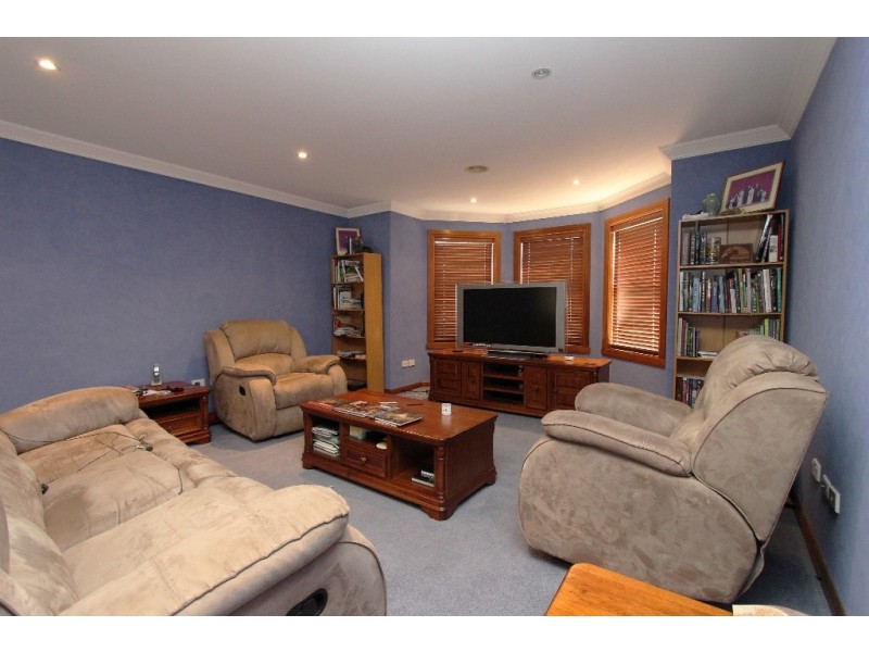 11 McBrien Dr, Kelso NSW 2795