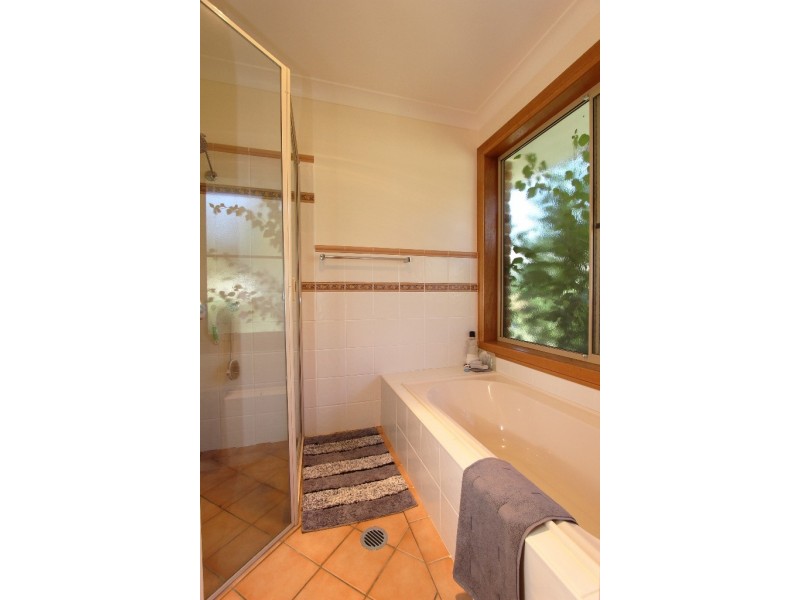 11 McBrien Dr, Kelso NSW 2795