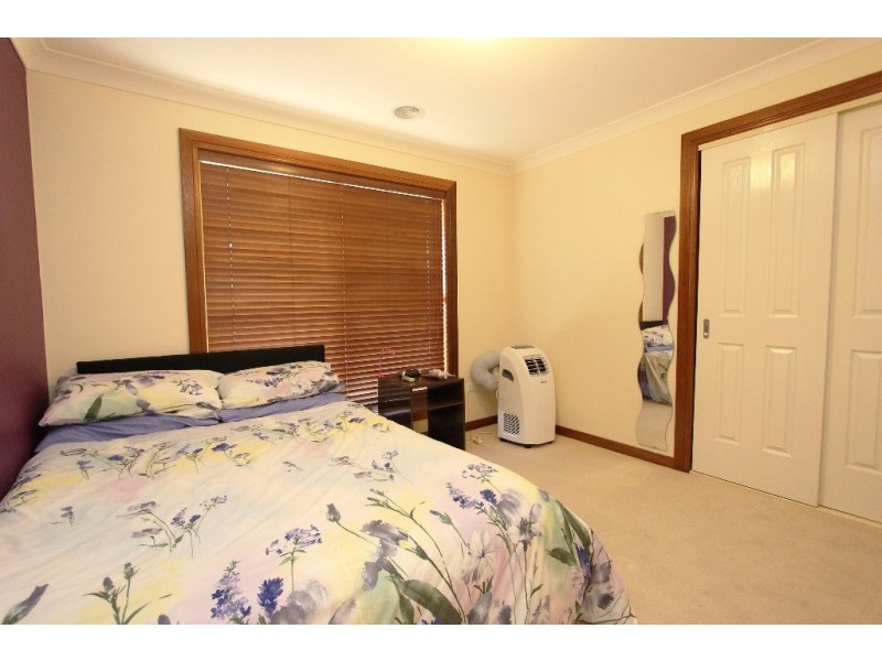 11 McBrien Dr, Kelso NSW 2795