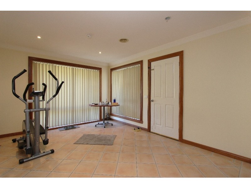 11 McBrien Dr, Kelso NSW 2795