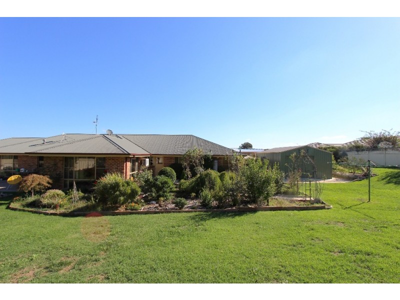 11 McBrien Dr, Kelso NSW 2795