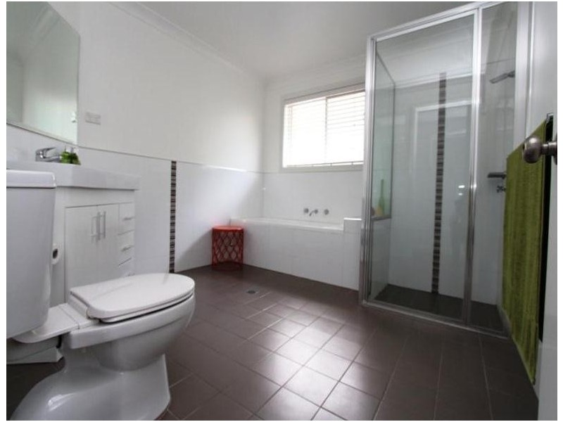 12 Musgrove Ave, Bathurst NSW 2795