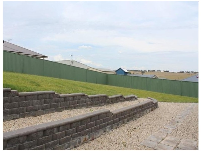 12 Musgrove Ave, Bathurst NSW 2795