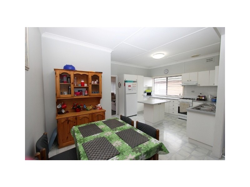 8 Daly Street, Bathurst NSW 2795