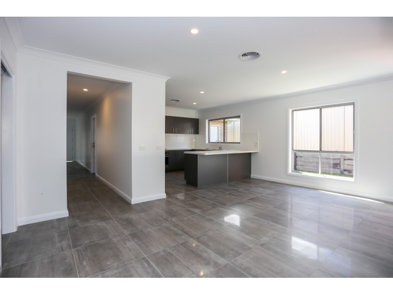 50 Mendel Drive, Kelso NSW 2795