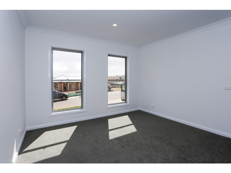 50 Mendel Drive, Kelso NSW 2795