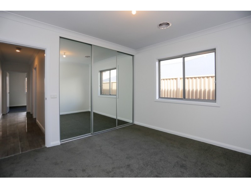 50 Mendel Drive, Kelso NSW 2795