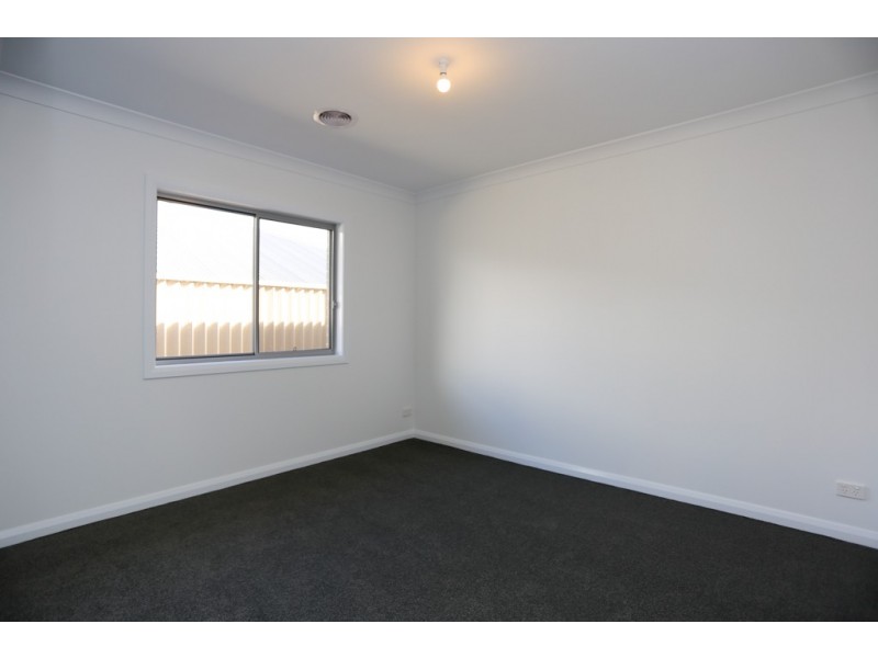 50 Mendel Drive, Kelso NSW 2795