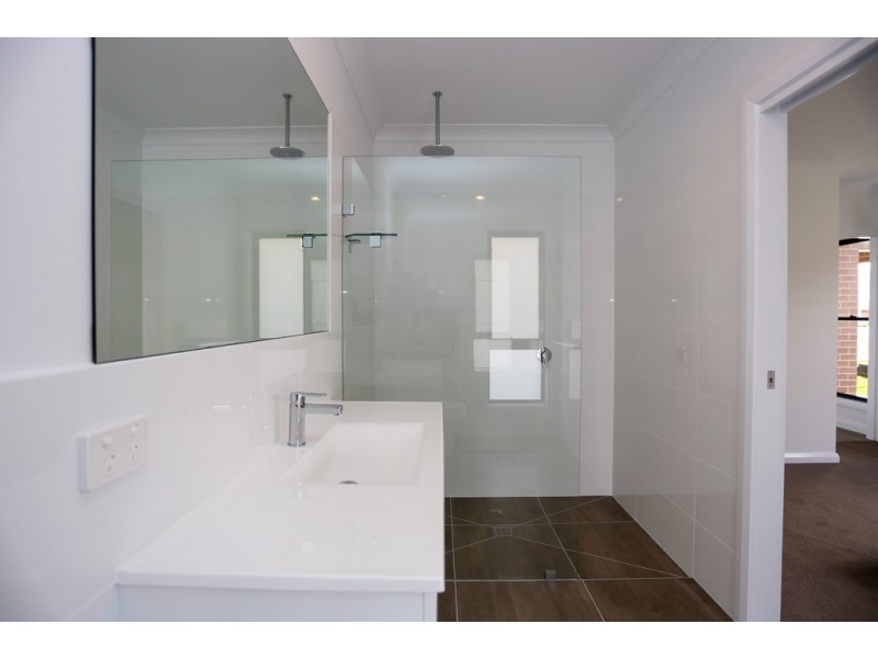 23 McGillan Drive, Kelso NSW 2795