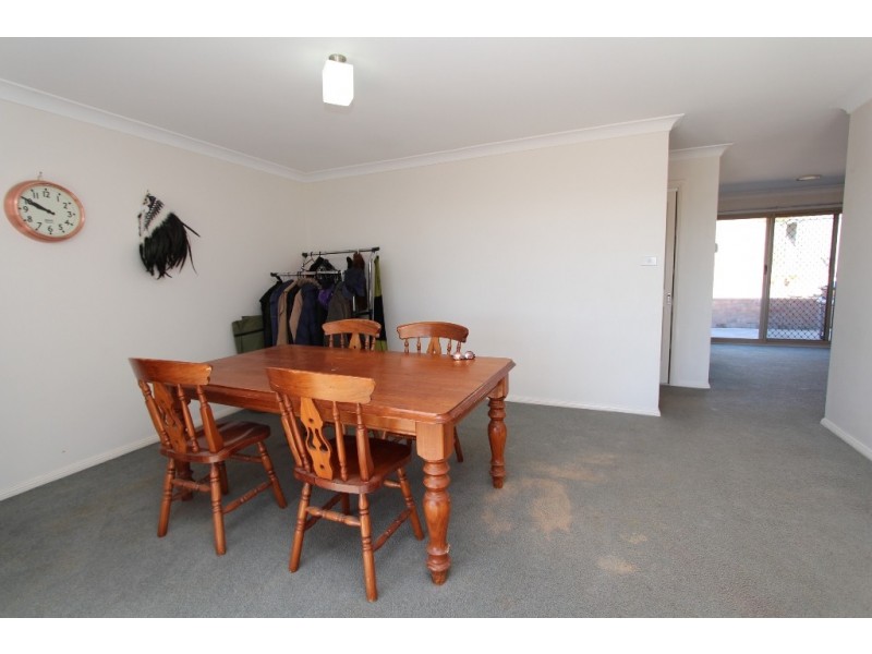 27 Sapphire Close, Kelso NSW 2795