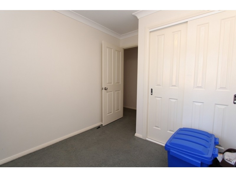 27 Sapphire Close, Kelso NSW 2795