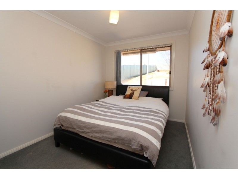 27 Sapphire Close, Kelso NSW 2795