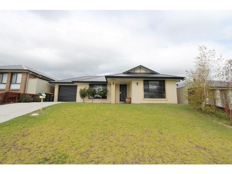 14 Wellesley Court, Raglan NSW 2795