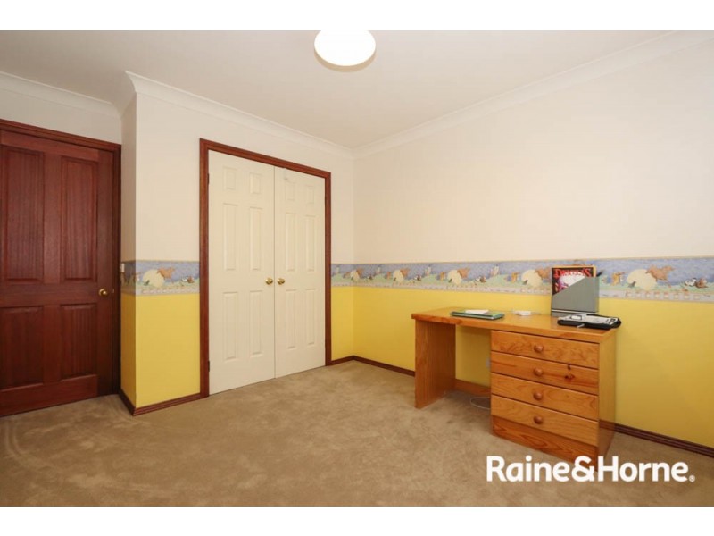 3 Beavis Place, Llanarth NSW 2795