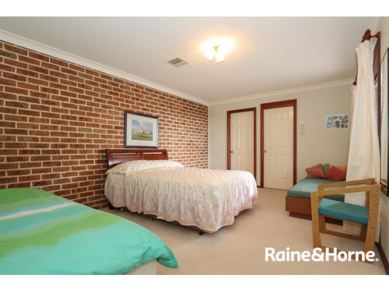 3 Beavis Place, Llanarth NSW 2795