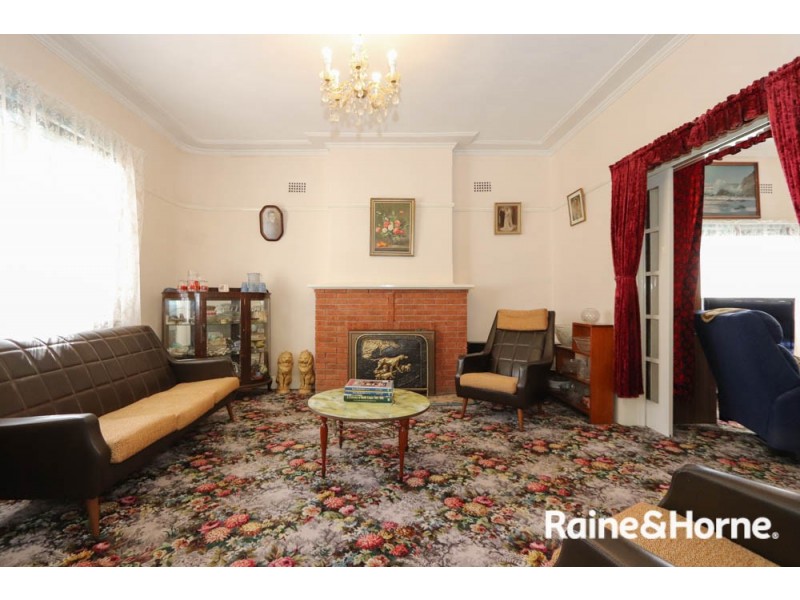 40 Stewart Street, Bathurst NSW 2795