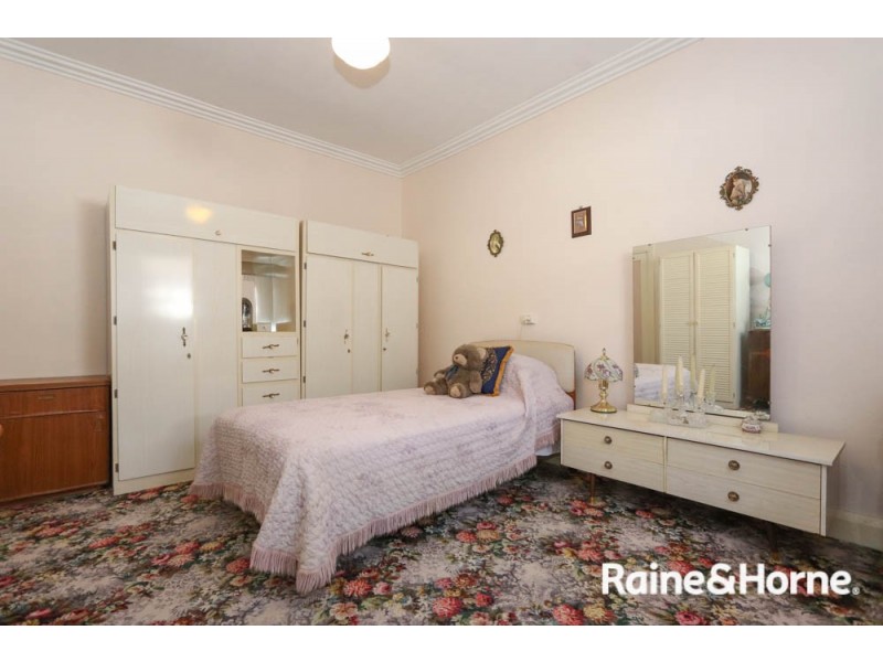 40 Stewart Street, Bathurst NSW 2795