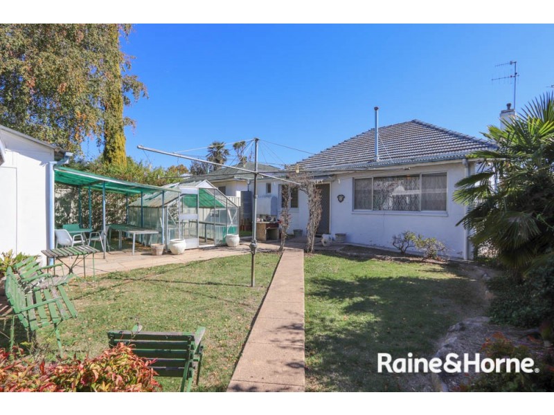 40 Stewart Street, Bathurst NSW 2795
