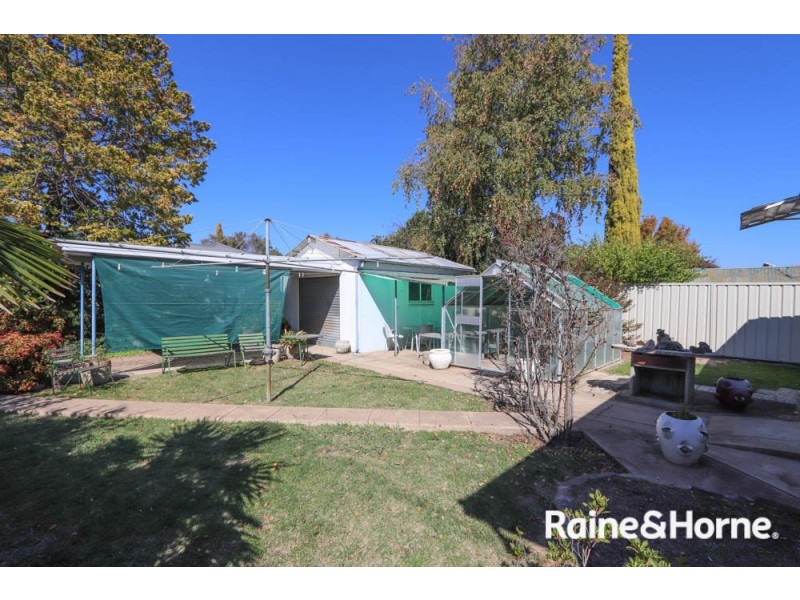 40 Stewart Street, Bathurst NSW 2795