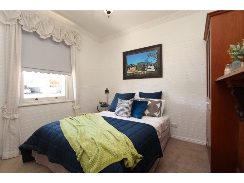 10 Henry Street, Bathurst NSW 2795