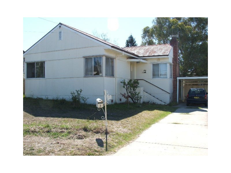 3 Hansard Place, Bathurst NSW 2795