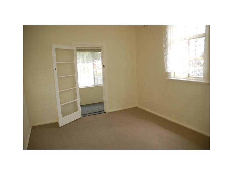 254 Rocket St, Bathurst NSW 2795