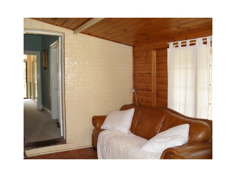 22 Torch St, Bathurst NSW 2795