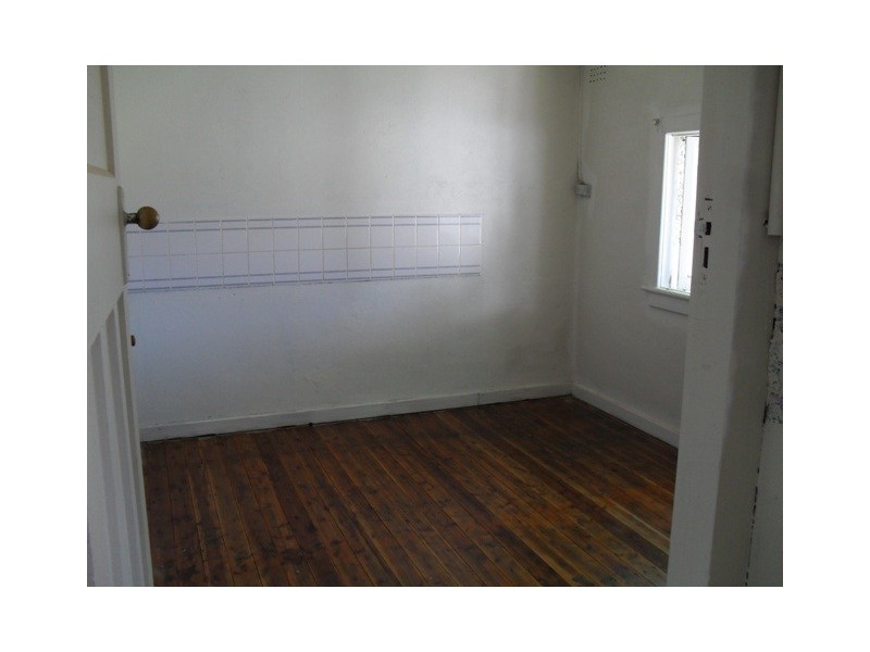 78 Sydney Rd, Bathurst NSW 2795