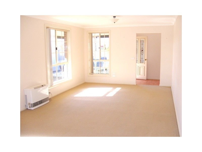 2/147 Seymour St, Bathurst NSW 2795